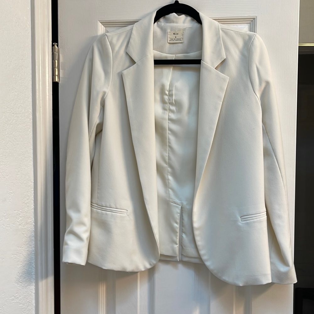 Pins and Needles (Urban Outfitters) cream blazer, Small